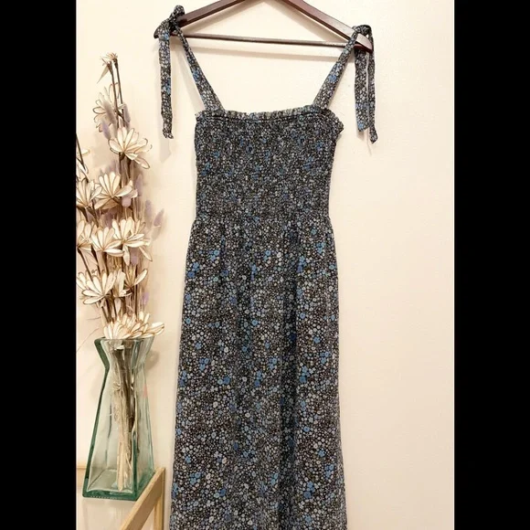 green emerald velvet dress Sofia Golden Hour Dress  WMIYHire